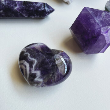 Purple crystals, amethyst 
