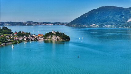 Traunsee und Traunkirchen von oben