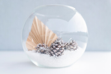 decora&ccedil;&otilde;es douradas e vermelhas, tradi&ccedil;&atilde;o crist&atilde; no natal, luz, brilho, aconchego, tradi&ccedil;&atilde;o, natal
decora&ccedil;&atilde;o de natal