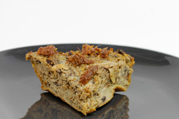 Vegetable frittata with Jerusalem artichokes, quail eggs and mushrooms