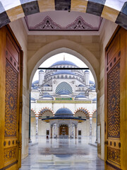 Obraz premium Camlica Mosque architecture, located in Istanbul, Turkey, the largest mosque in Turkey which was completed and opened on 7 March 2019.