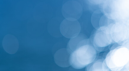 青い背景の玉ボケ