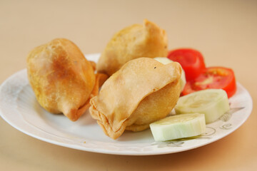 indian street food singara on plate 