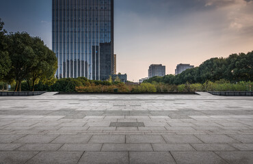 Fototapeta premium Serene Urban Landscape Featuring Modern Architecture and Greenery