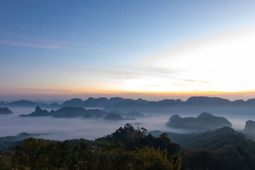 Fototapeta premium sunset in the mountains