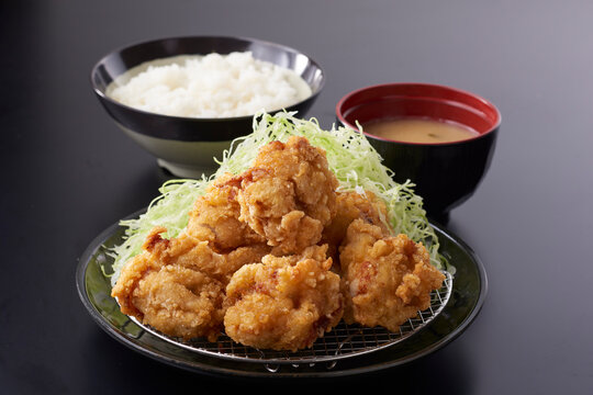 唐揚げ定食