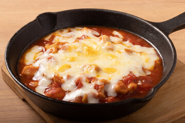 鶏肉のトマト煮込み