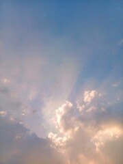 Photo of the sky in the afternoon when the sun will set