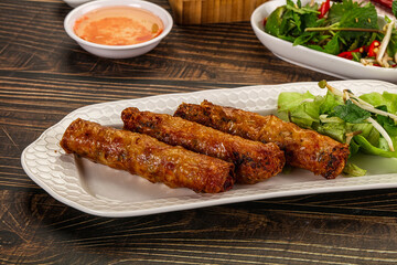 Fried Vietnamese spring roll with special sauce