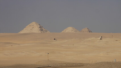 Saqqara, nécropole, Égypte, pyramide à degrés, Djoser, archéologie, site historique, tombeaux,...