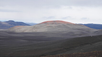Landmannalaugar, Islande, Hautes Terres, montagnes rhyolitiques, sources chaudes g&eacute;othermiques, randonn&eacute;e, Laugavegur, Fjallabak, Laugahraun, Brennisteinsalda, Bl&aacute;hnj&uacute;kur, Lj&oacute;tipollur, paysages color&eacute;