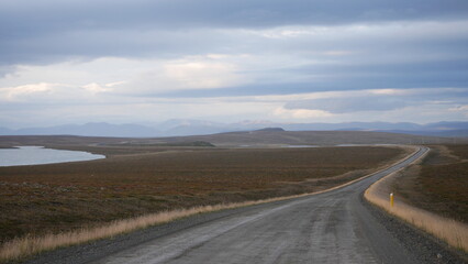 Islande, Highlands, route F-roads, 4x4, expédition, aventure, voyage, nature sauvage, paysage volcanique, désert noir, cendres volcaniques, piste isolée, hors-piste, exploration, solitude, vastitude, 