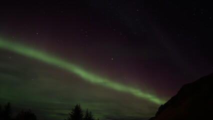aurore boréale, lumière polaire, ciel nocturne, phénomènes naturels, paysages arctiques, ciel étoilé, lumières du nord,