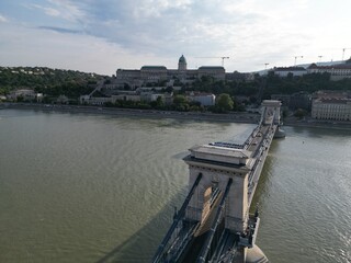 Vue aérienne panoramique de la ville capitale Budapest avec église Our Lady of Buda Castle,...