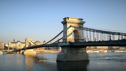 Fototapeta premium Chain Bridge in Budapest in daylight