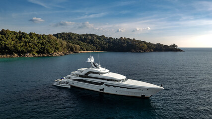 Obraz premium yacht in the sea
