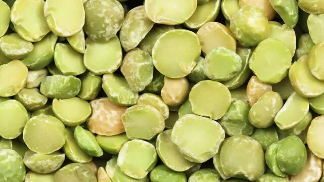 pois cass&eacute;s crus, en gros plan	