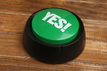 round button with the words yes