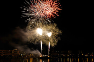 Naklejka premium feu d'artifice, Choisy le Roi, la Seine, Val de Marne, 94, France