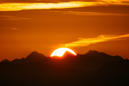 Sunset behind the mountains