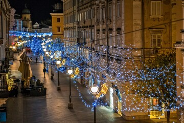 Obraz premium rijeka advent