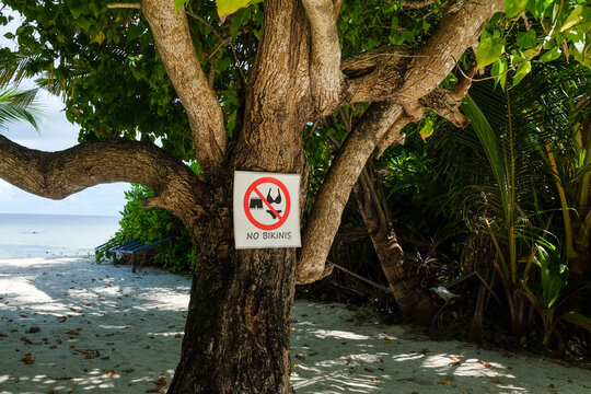 "No Bikinis" Sign on Dhigurah Island