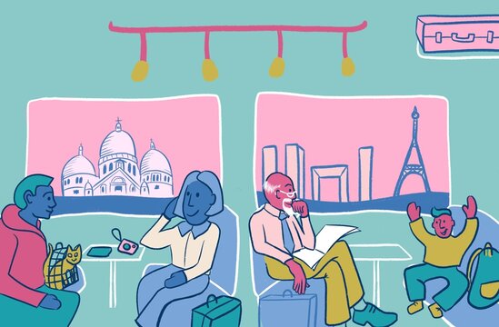 Holiday train travel in Paris