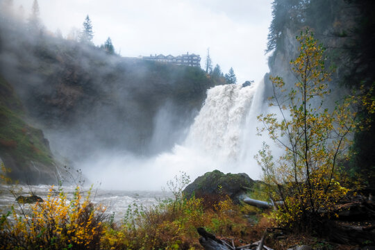 Washington Natural Landmark Snoqualmie Falls in Autumn