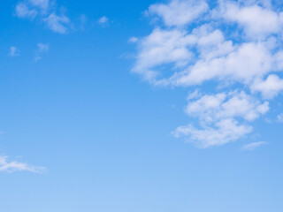 1月の青空と白い雲07