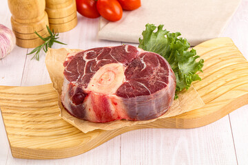 Raw beef ossobuco for roast