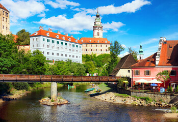 Fototapeta premium Cesky Krumlov cityscape with castle and old town, Czech Republic