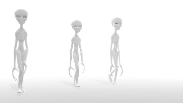 Drei Aliens erscheinen aus dem Nebel