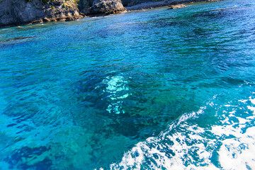 青く美しいヒリゾ浜の海。
静岡県伊豆半島賀茂郡南伊豆町中木ヒリゾ浜2024年
