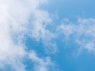 1月の青空と白い雲60