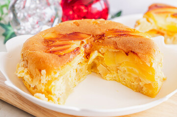 炊飯器で作ったアップルケーキ