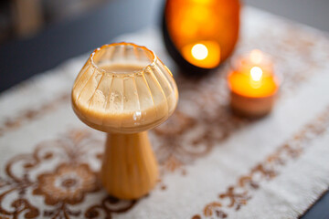 Szklanka o ciekawym kształcie © Monika