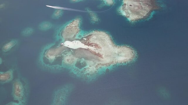 imagenes a&eacute;reas del parque nacional Morrocoy en Venezuela. videos en alta resolucion.