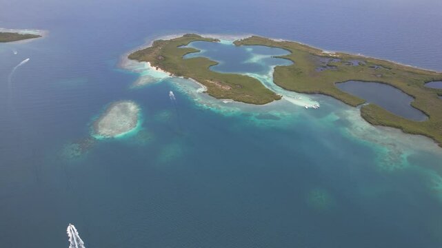 imagenes a&eacute;reas del parque nacional Morrocoy en Venezuela. videos en alta resolucion.