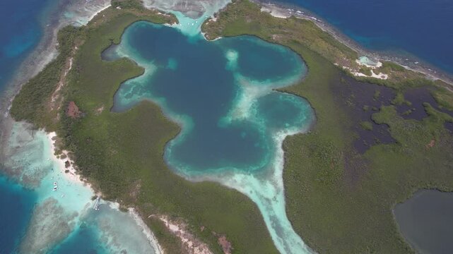 imagenes a&eacute;reas del parque nacional Morrocoy en Venezuela. videos en alta resolucion.