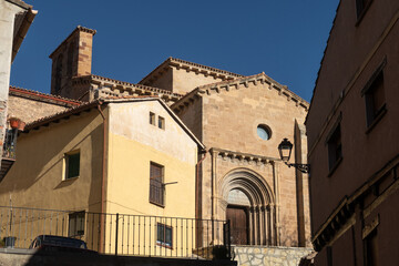 Iglesia románica de Santa Clara en el casco historico de Molina de Aragón, Guadalajara, castilla la mancha, españa.