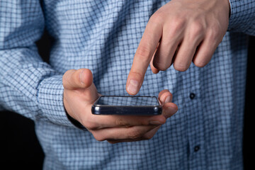 Phone fraud.Talking to phone scammers. Withdrawal of money via the Internet.