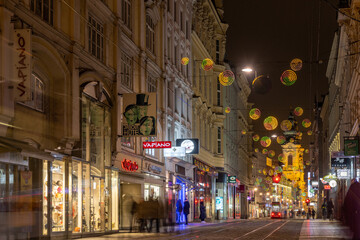 Vorweihnachtliches Linz bei Nacht