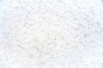 Fototapeta premium Dünne Schicht Graupelschauer auf Wiese - Hintergrund