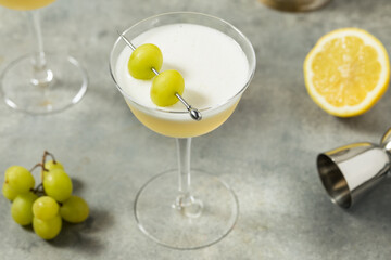 Boozy Refreshing Grape Grappa Vento Cocktail