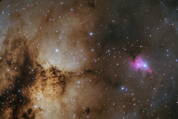 Obraz premium A star-filled sky with numerous stars visible