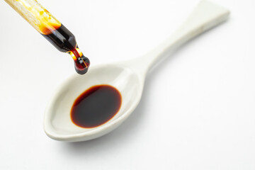 iodine, Lugol's solution, dissolved iodine administered dropwise with a pipette