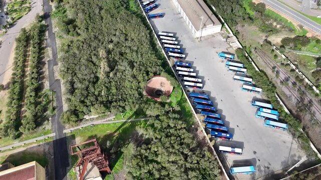 Riprese aeree dei resti di un antica miniera del 1938 nella cittadina di Carbonia in Sardegna