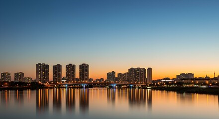 Fototapeta premium タワーマンション・夕暮れの景色・不動産イメージ