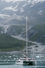 Fototapeta premium Boat in Glacier Bay National Park in southeast Alaska 