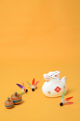 可愛い龍の置物　東洋の年始に飾る縁起物